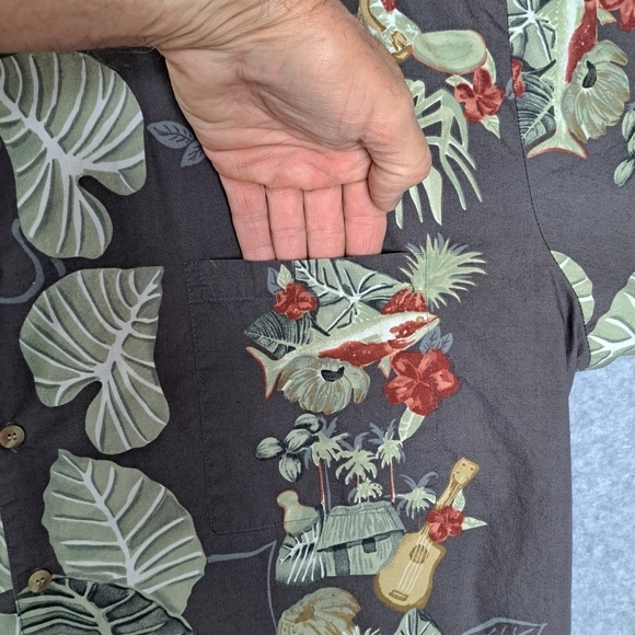 Kahala Men's XL Tropical Print Short Sleeve Button Up Shirt - Picture 6 of 6